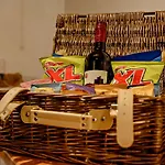 2 Bed In Penrith Oc-90415 *